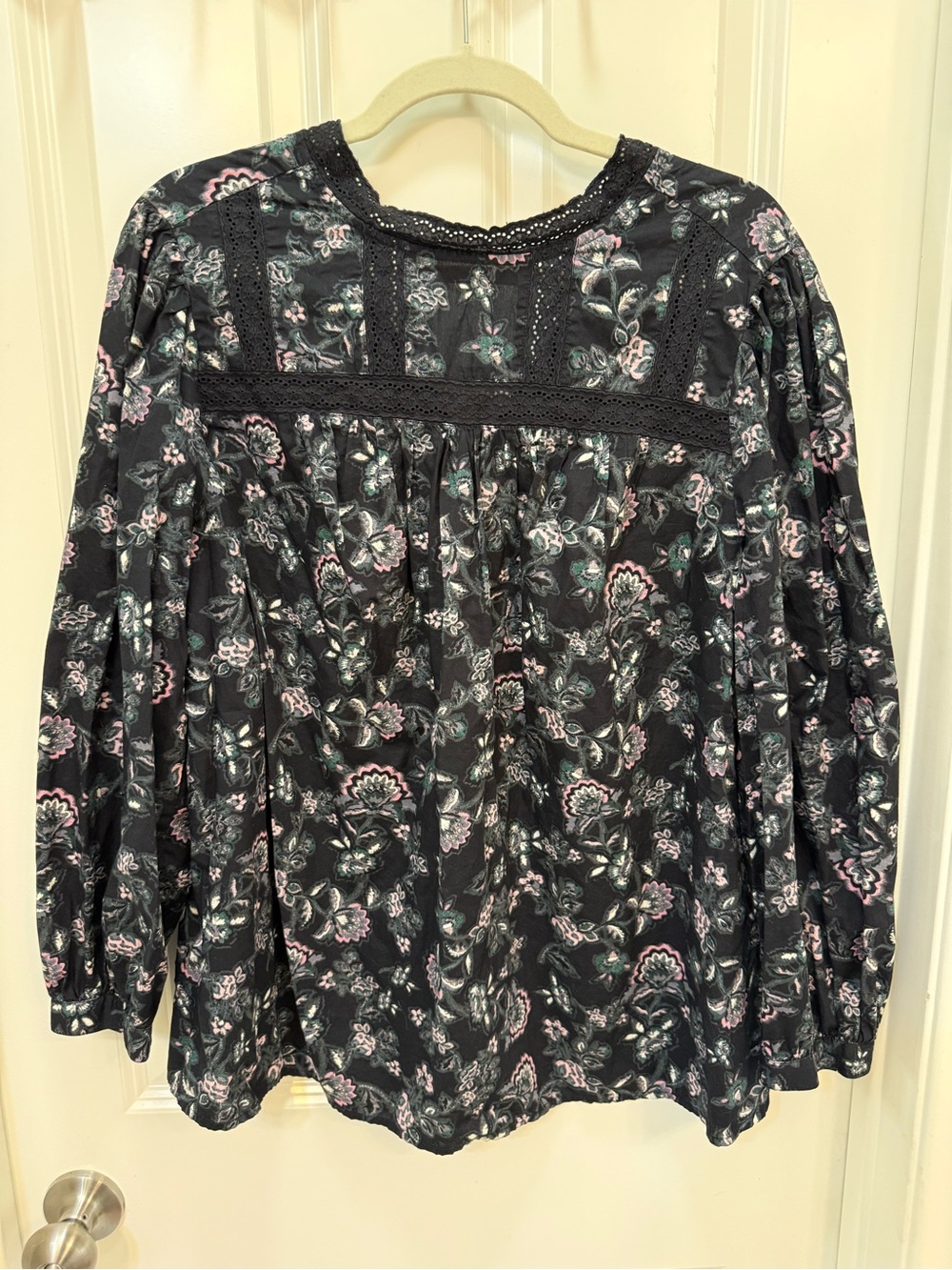 Women's Black Floral Lace Yoke Blouse